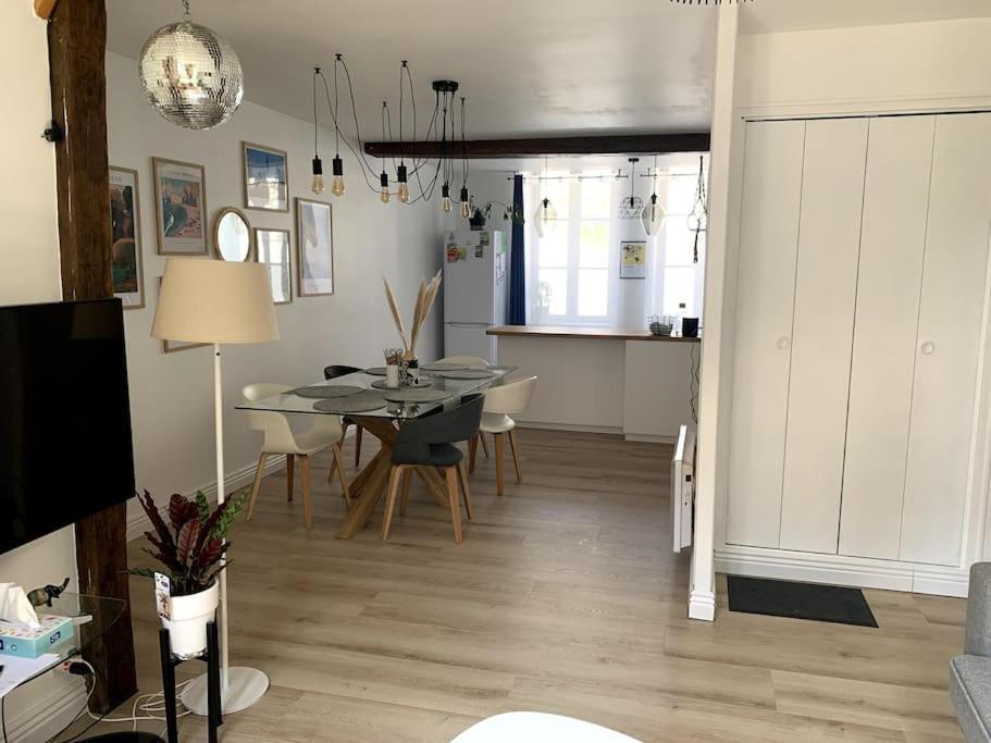 Superbe Duplex Centre-Ville Avec Parking Gratuit Осер Экстерьер фото